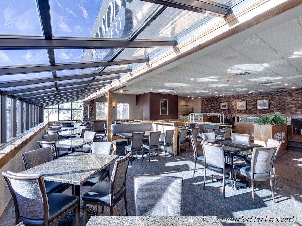 Heritage Inn Hotel & Convention Centre - High River エクステリア 写真