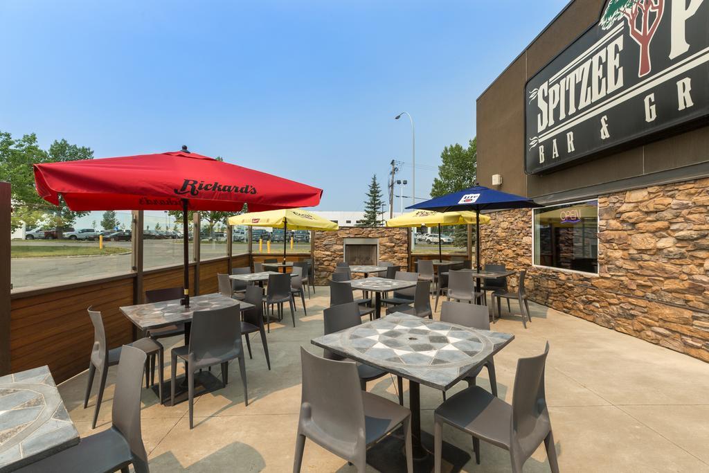 Heritage Inn Hotel & Convention Centre - High River エクステリア 写真