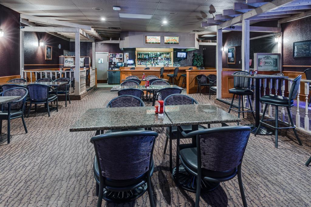 Heritage Inn Hotel & Convention Centre - High River エクステリア 写真