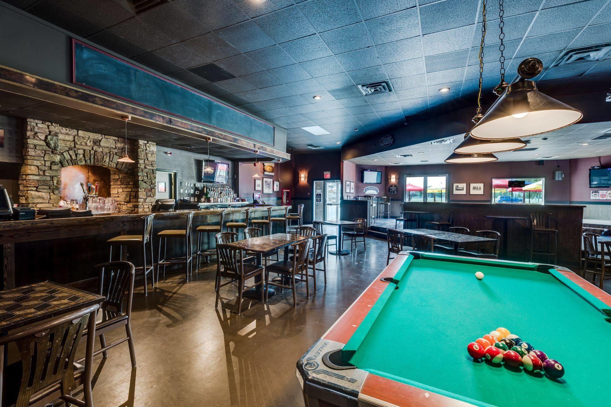 Heritage Inn Hotel & Convention Centre - High River エクステリア 写真